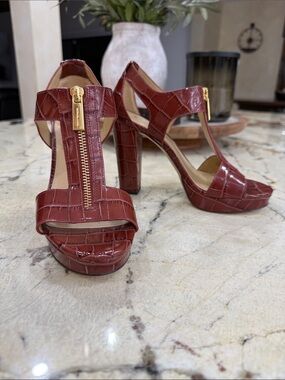 Women's Croc-Embossed Red Platform Sandals with Gold Zip